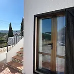 Bed & Breakfast La Puerta Azul 4*