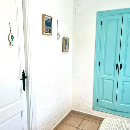 La Puerta Azul Bed & Breakfast Javea